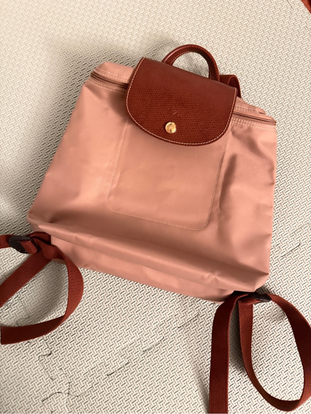 LIKE NEW! Longchamp Le Pliage Beige Nylon Canvas Backpack